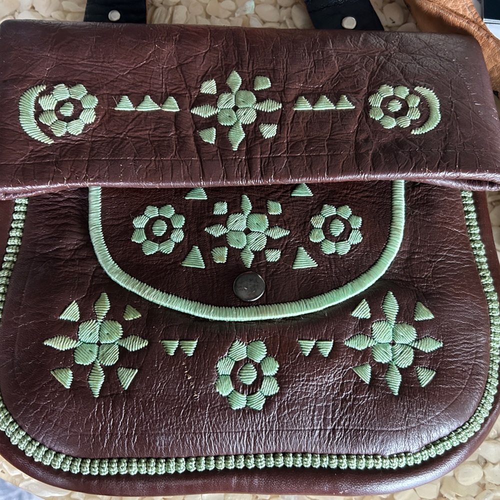 Moroccan cross body bag w/green embroidery